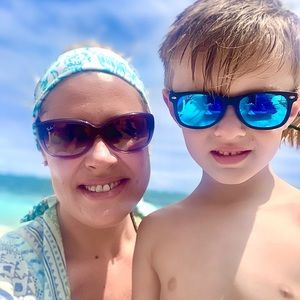 Meet your Posher, Cari